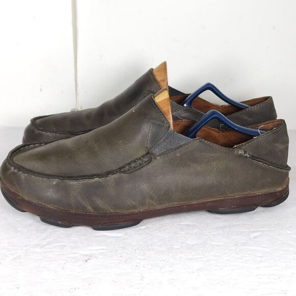 OluKai Men's Moloa US 10,5 Brown Leather Flats Loafer Slippers Shoes - Picture 2 of 14
